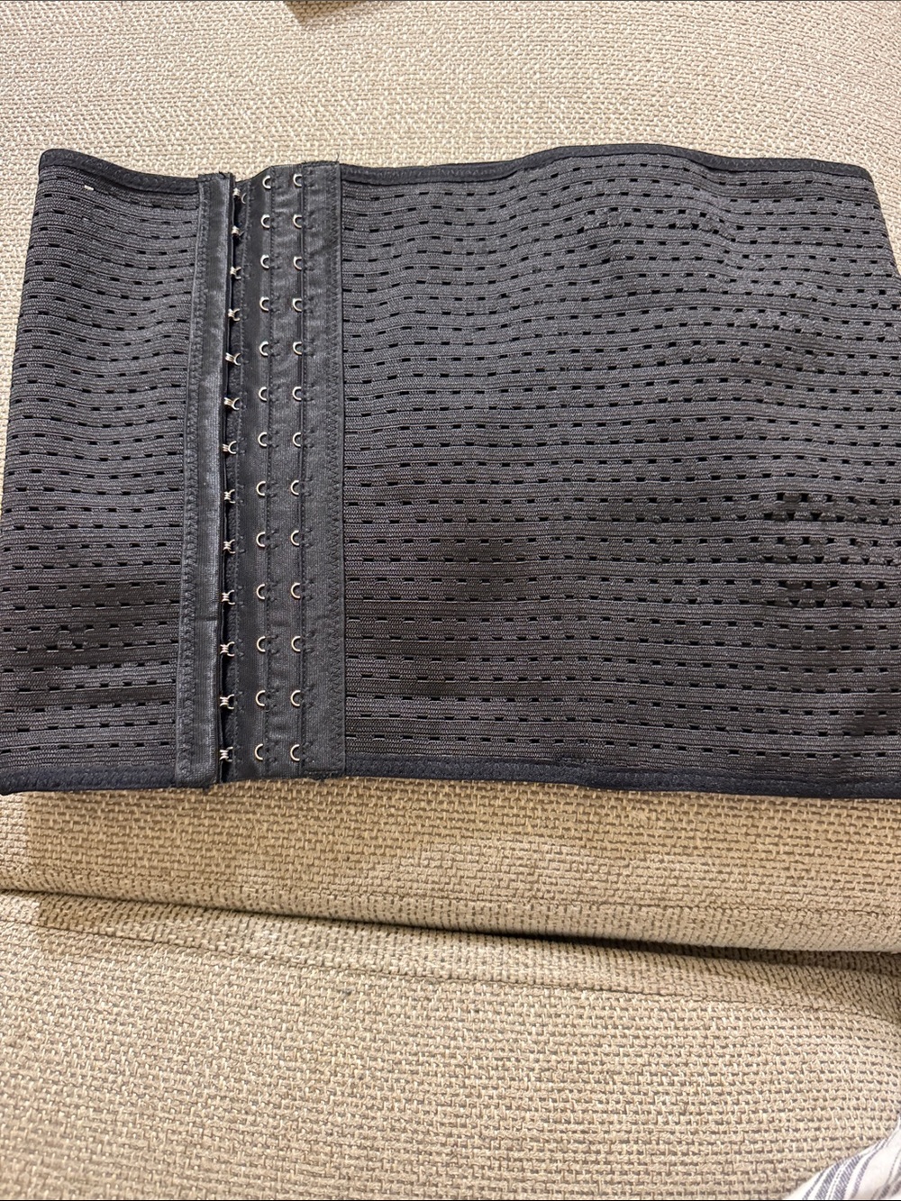 Black Men’s Waist Trainer Belt with Hook Closure